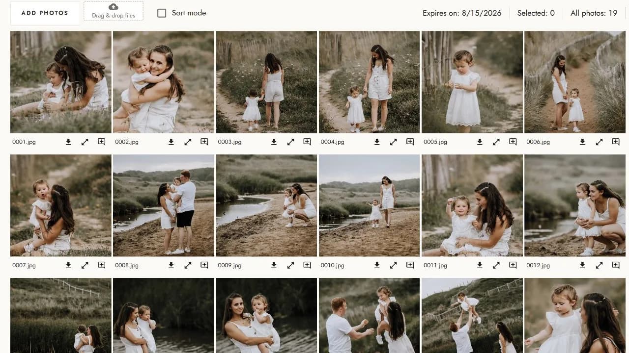 SafeFrame Pro dashboard showing albums and client galleries